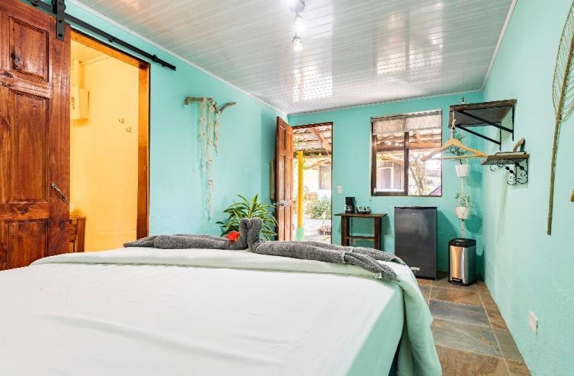 Boutique Rooms River Front At La Junta Dominical Exteriér fotografie