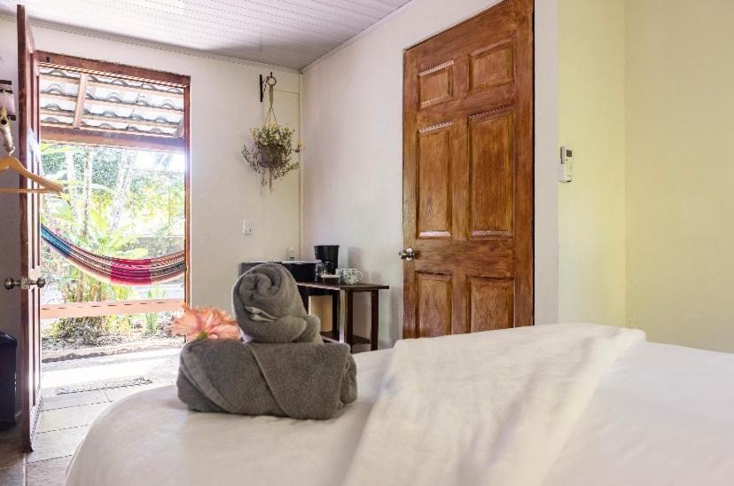 Boutique Rooms River Front At La Junta Dominical Exteriér fotografie